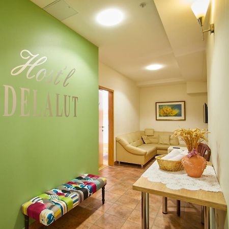 Hostel Delalut Ravne na Koroškem エクステリア 写真